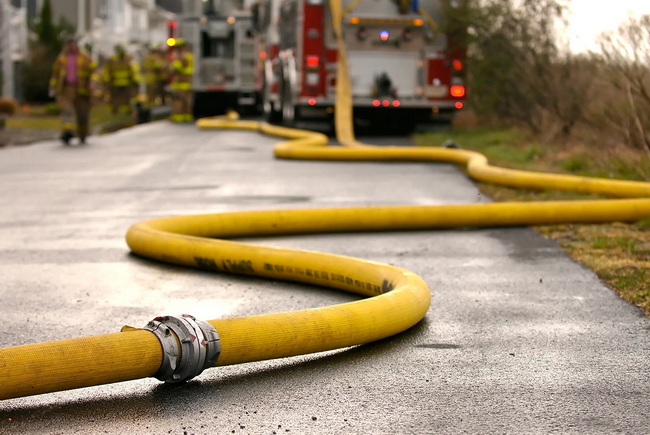 All About Fire Hoses Todo sobre las mangueras contra incendios