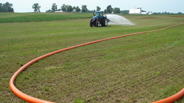 Tractor de aplicaci&oacute;n de superficie de manguera de arrastre de TPU